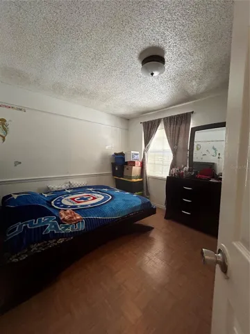 Apt A bedroom