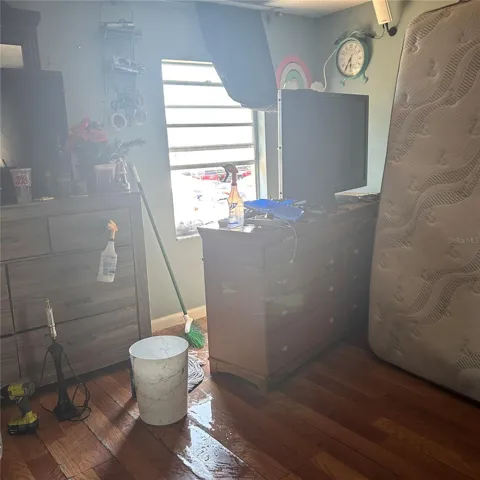 Apt D bedroom