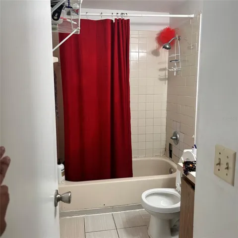 Apt D bath