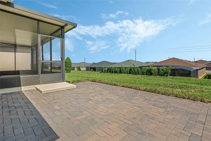 EXPANSIVE PAVER PATIO FOR EXTENDING YOUR OUTSIDE ENTERTAINING OPTIONS