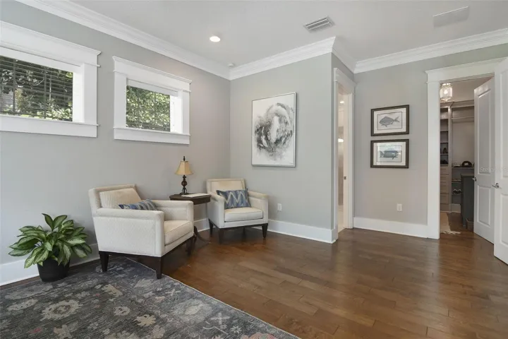 Sitting area in primary suite