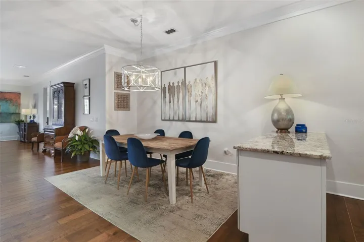 Dining area great for entertaining