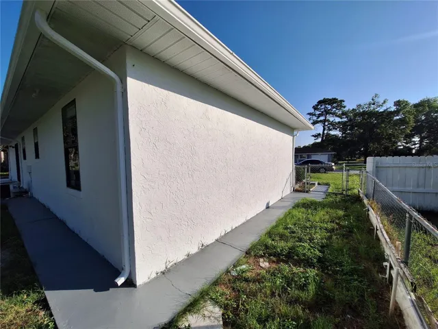 Wrap around side walk
