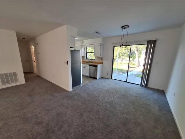 Living/Dining Area