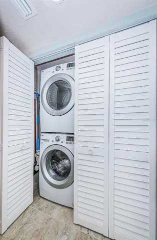 ... Laundry Closet 6x3 in Guest Bathroom Entry.. New A/C  (2022)  Behind Closed Bi-Folds.
