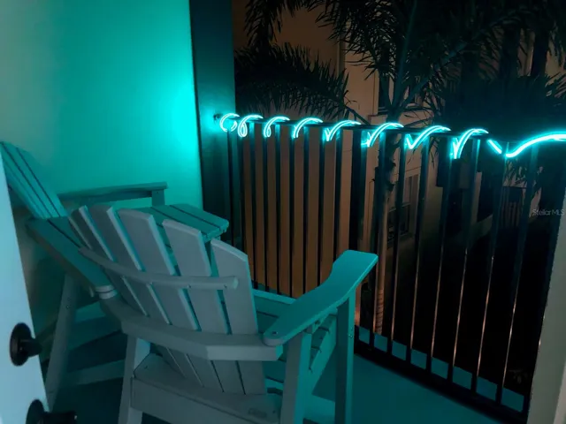 Night of balcony use obligated!!!