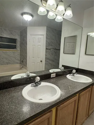 Double sink