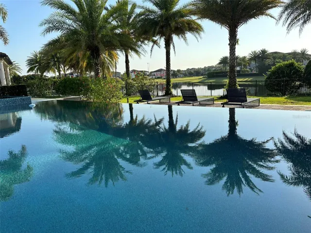 INFINITY POOL