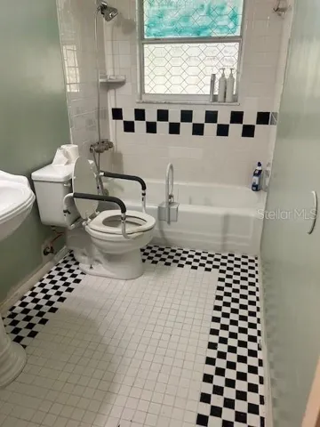 1170