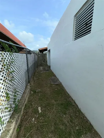 SIDE