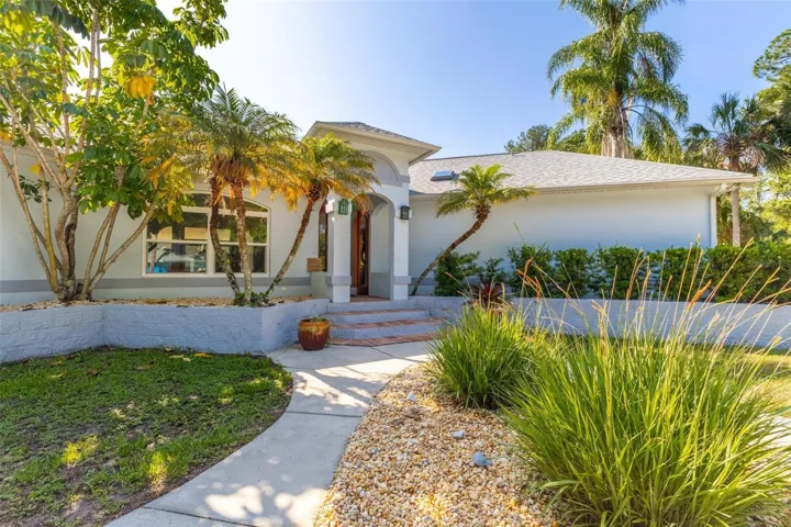 725 Ingham