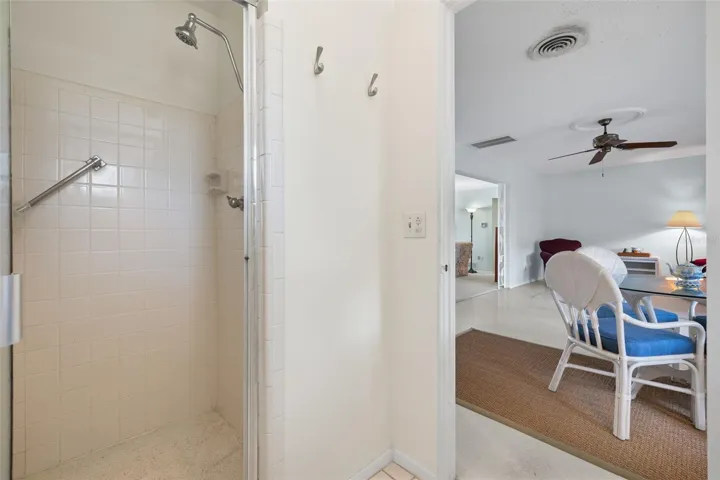 Guest Bathroom Shower off of the Florida Room