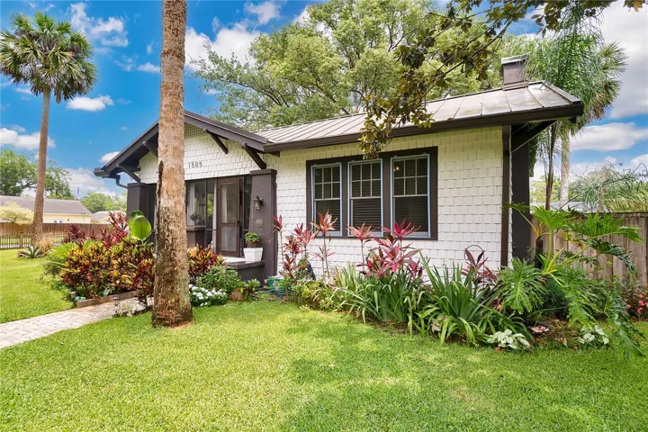 Welcome to 1504 S Palmetto Avenue!