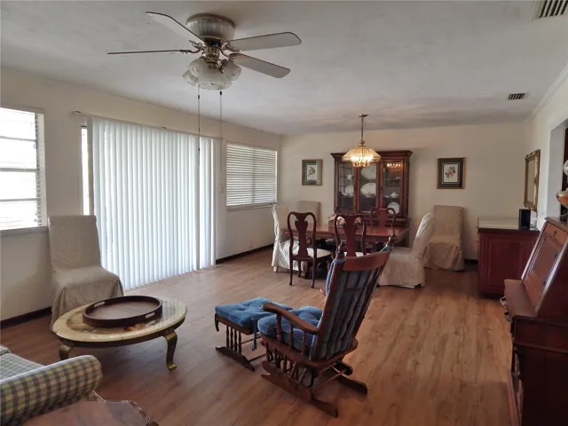 Living/Dining Room