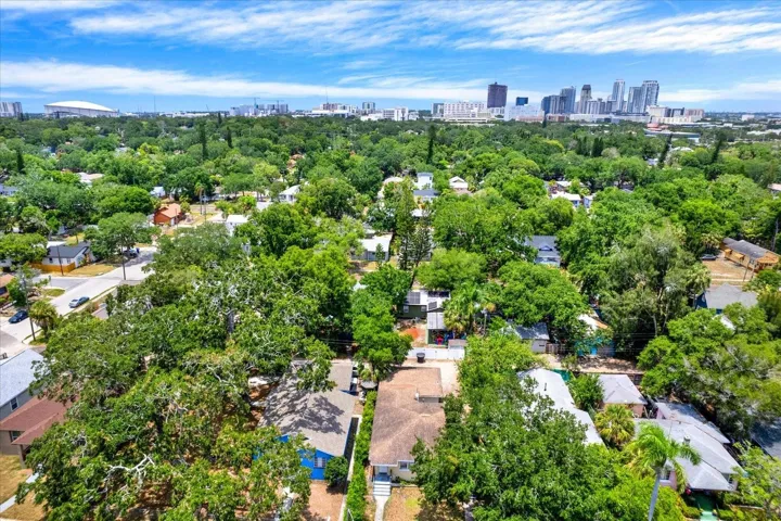 Located less than a 5-minute drive to Downtown
