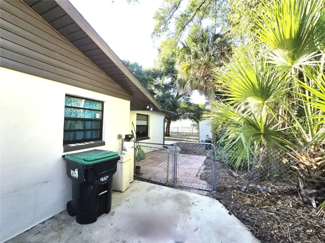 Walkway to right side backyard, Leading to outside patios