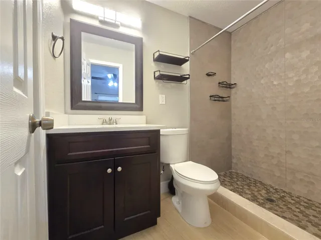 Primary Room 1 Private full bathroom with walk in closet