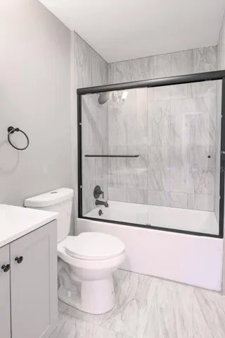 2nd bathroom