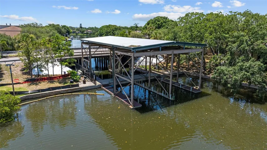 boat lift