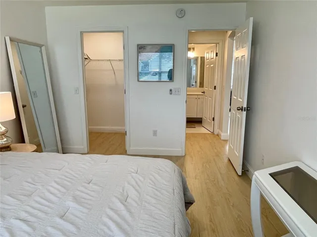 Walk-in closet