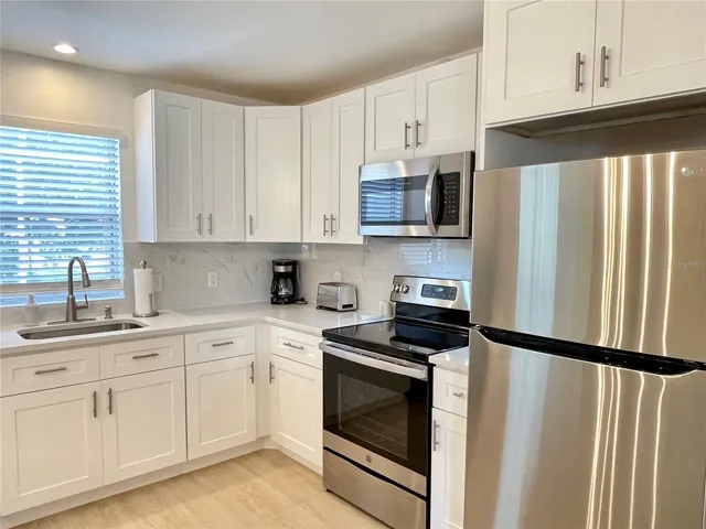 Spacious Kitchen