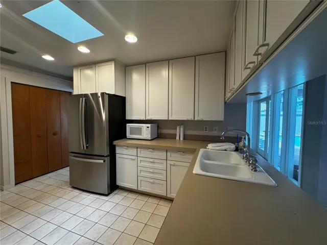 1170