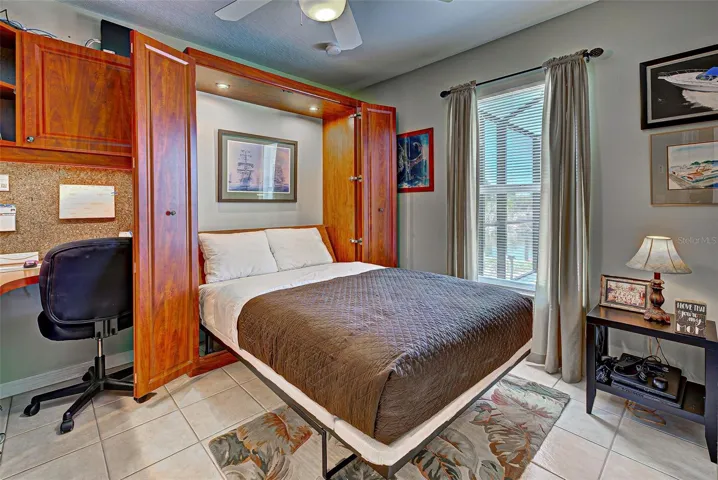 MURPHY BED IN BEDROOM 3/OFFICE