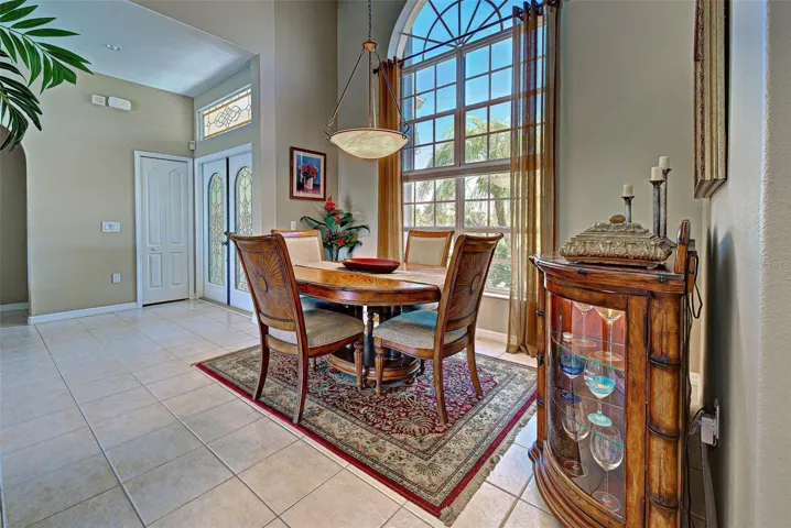 FORMAL DINING