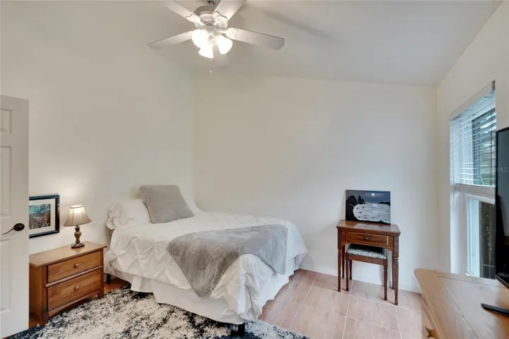 4th large bedroom