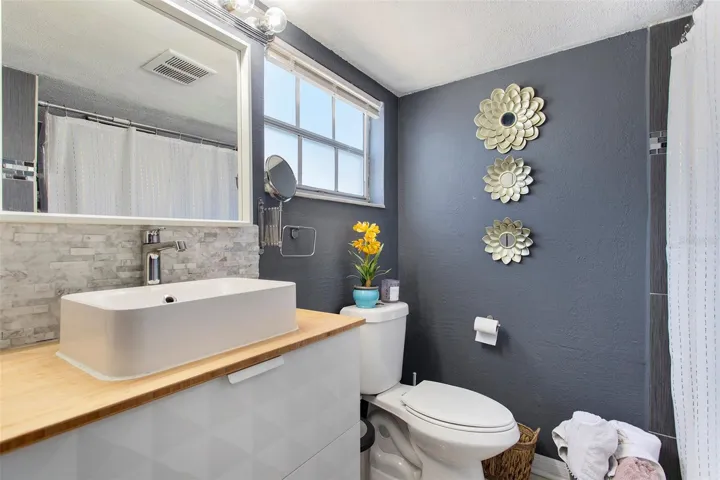 Guest bathroom