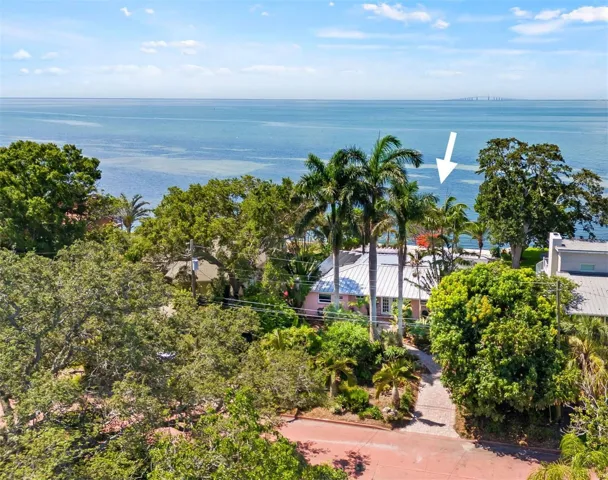 Located in the distinguished Pink Streets of Pinellas Point.