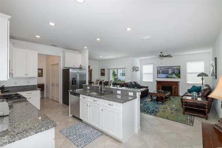 Kitchen/Living Room
