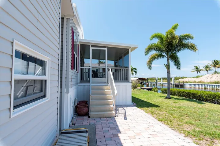 Rear lanai