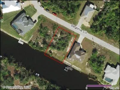 Canal front lot in South Gulf Cove  80x125