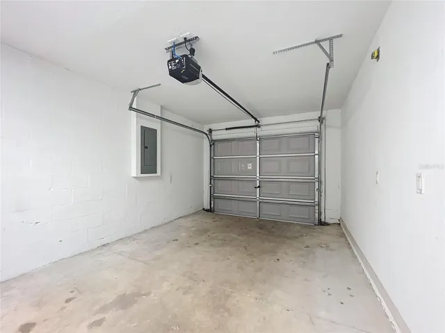 1-Car Garage