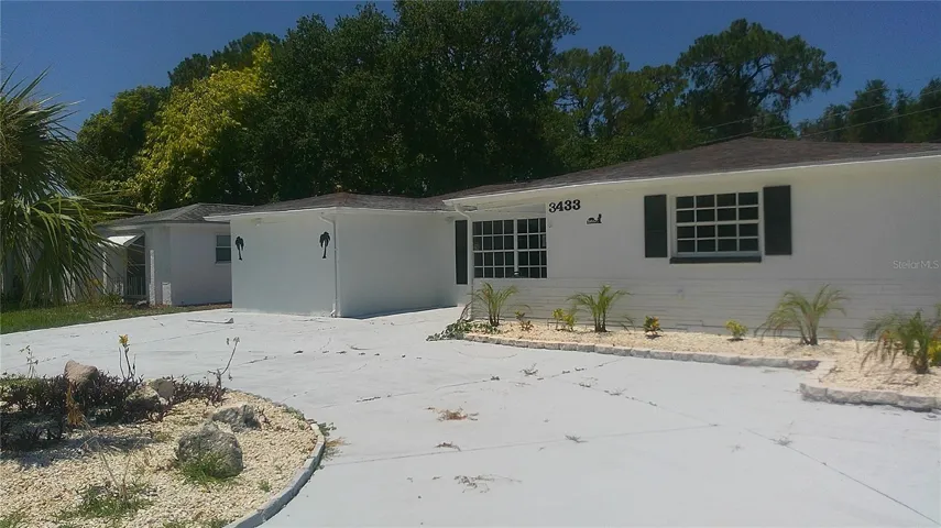 Front right of the house