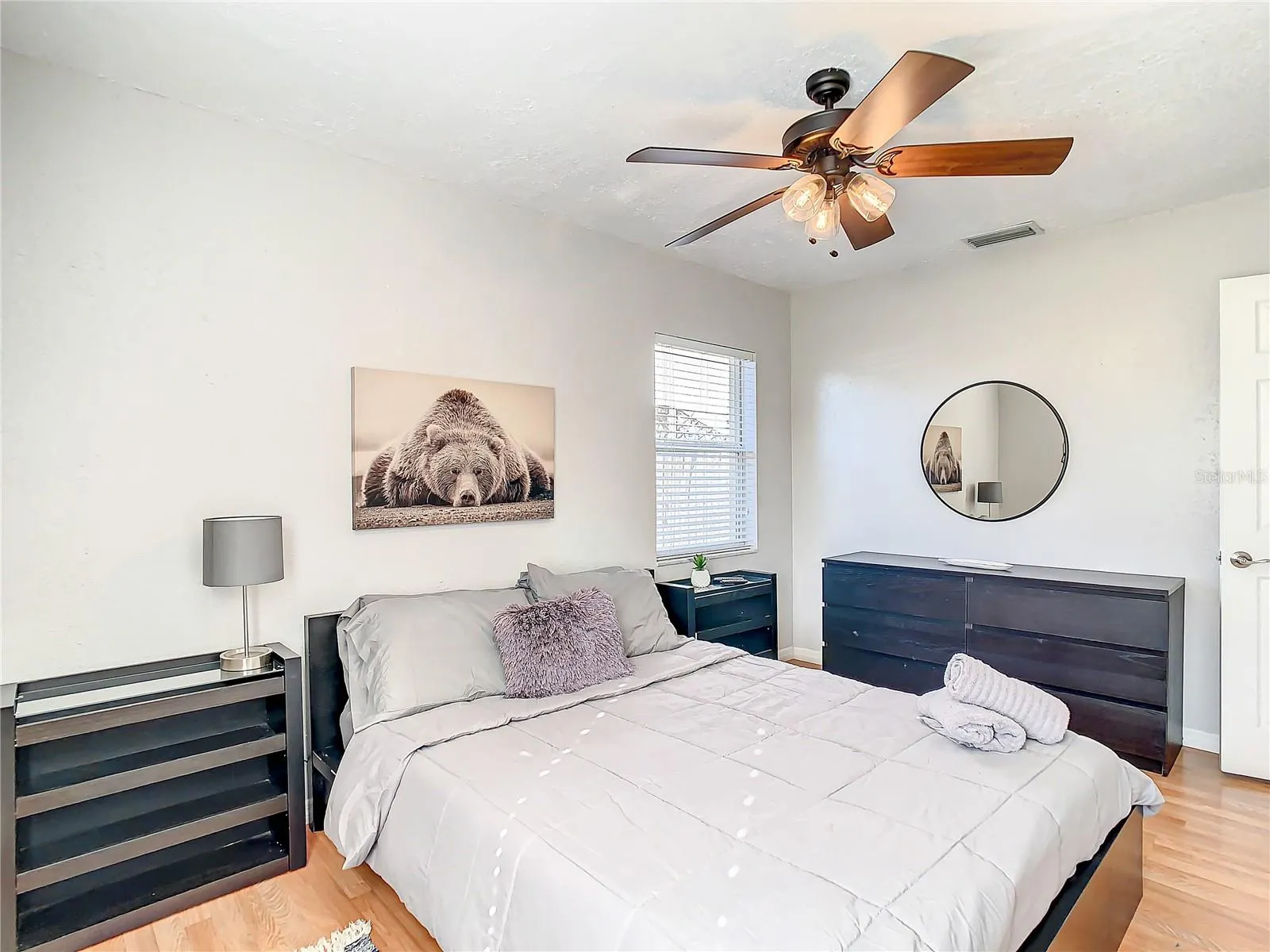 Master bed room