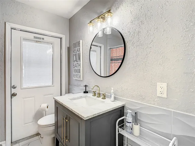 Main Bathroom