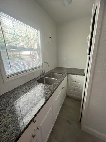 Unit C kitchen