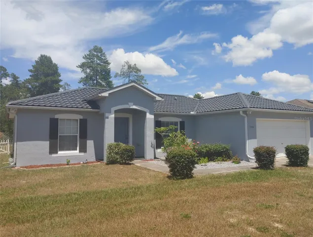 curb appeal off a quiet street