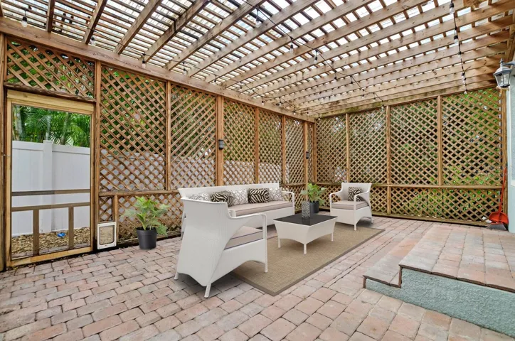 screened in back patio virtually staged