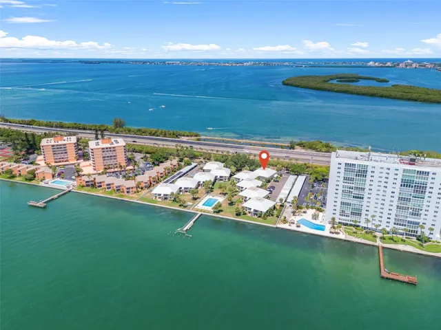 Hidden Bay Villas is a waterfront community located right on Tampa Bay
