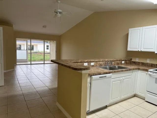 Kitchen & living area