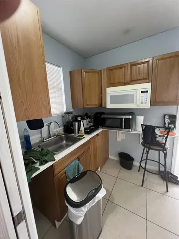 Apt # 1 kitchen