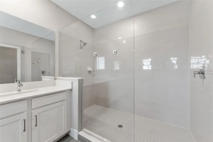 Primary en suite Bathroom