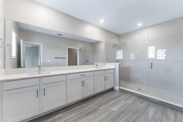 Primary en suite Bathroom
