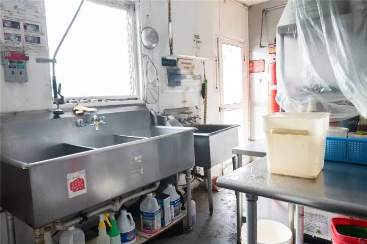 Wash area