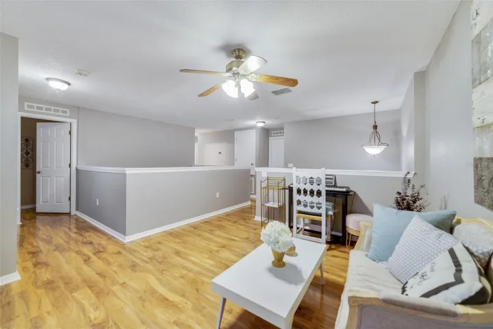 LOFT/BONUS AREA