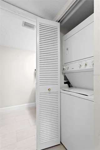 stackable laundry