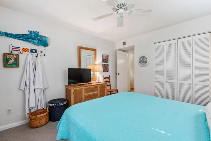 Second bedroom